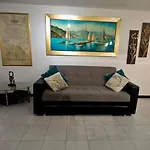 Frente Al Mar Vista Hermosa, Apartamento Amoblado