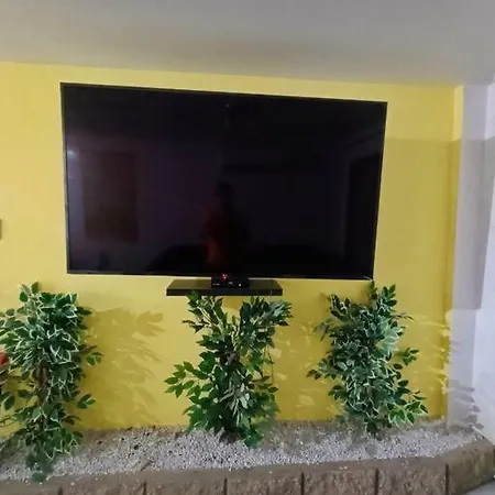 Frente Al Mar Vista Hermosa, Apartamento Amoblado *