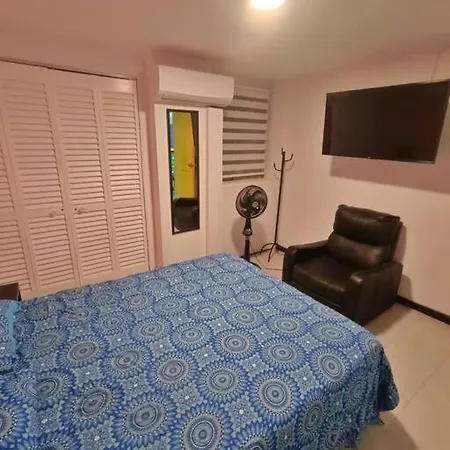 Frente Al Mar Vista Hermosa, Apartamento Amoblado