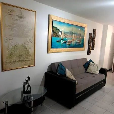 Apartamento Frente Al Mar Vista Hermosa, Apartamento Amoblado